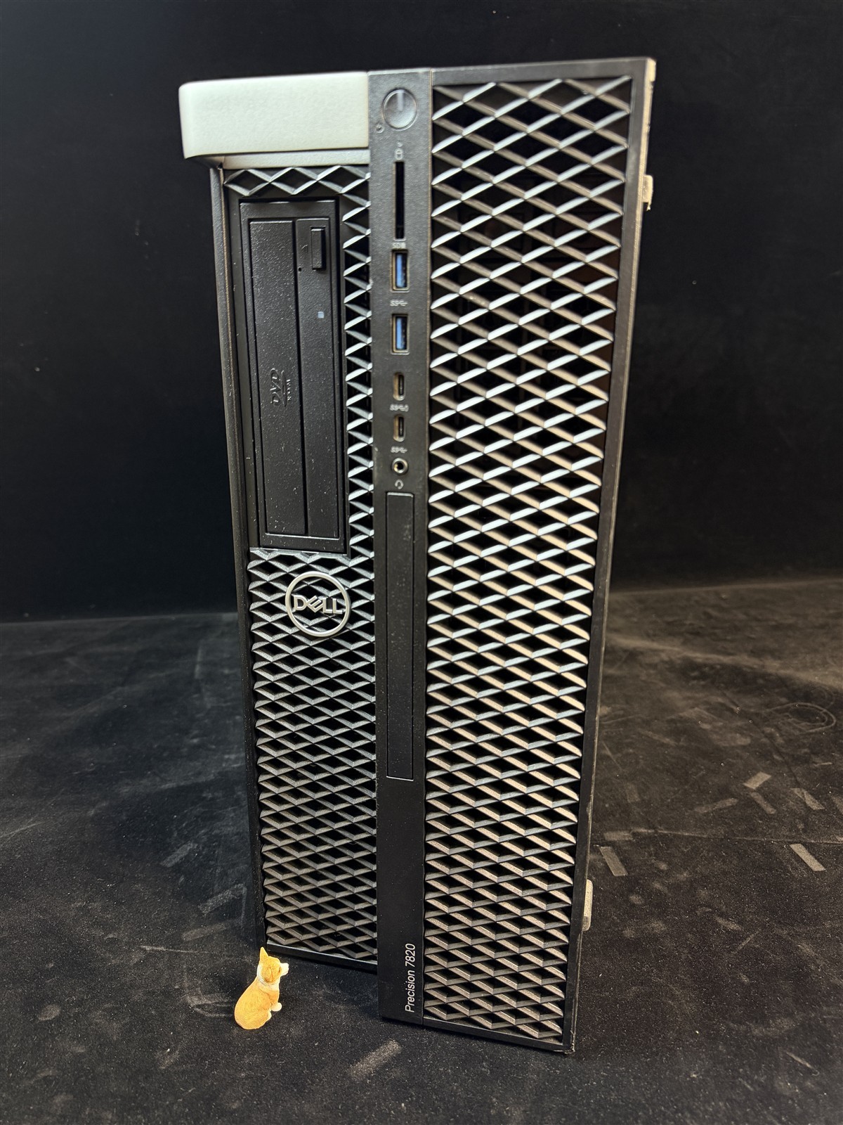 Dell Precision T7820 Tower 2x Gold 6148 40-Core 950W Barebone No RAM/HDD/GPU
