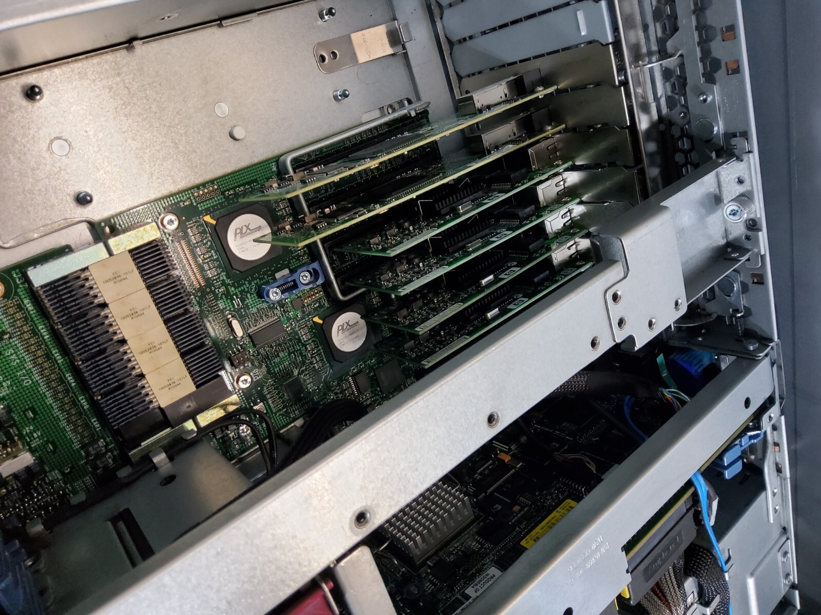 HP Proliant Dl580 Server 4 Xeon CPUs 48Gb of ram no storage