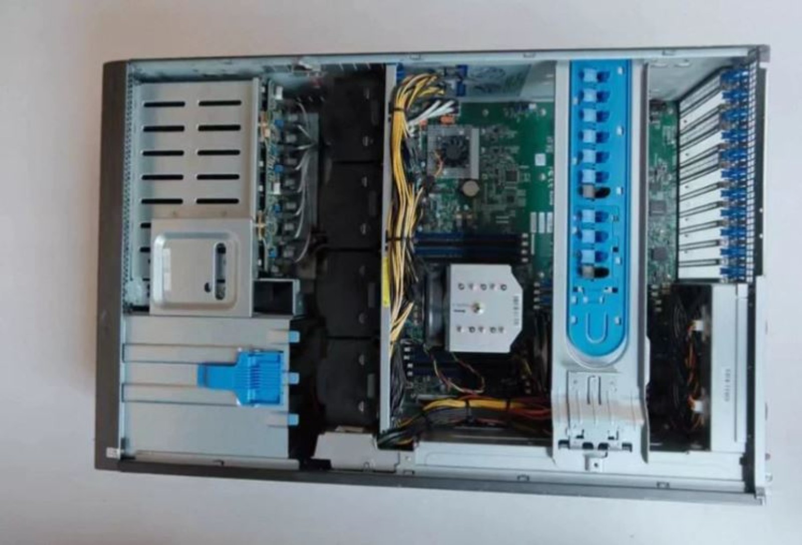Supermicro 7048GR 4U Server Barebone 4x GPU Slots 2000W Single PSU AI Learning