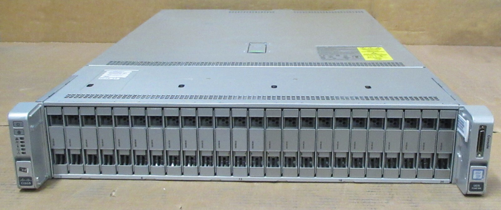Cisco UCSC-C240-M4SX 24x 2.5″ SFF SAS BAYS 10Core E5-2640v4 128GB MLOM 2U Server