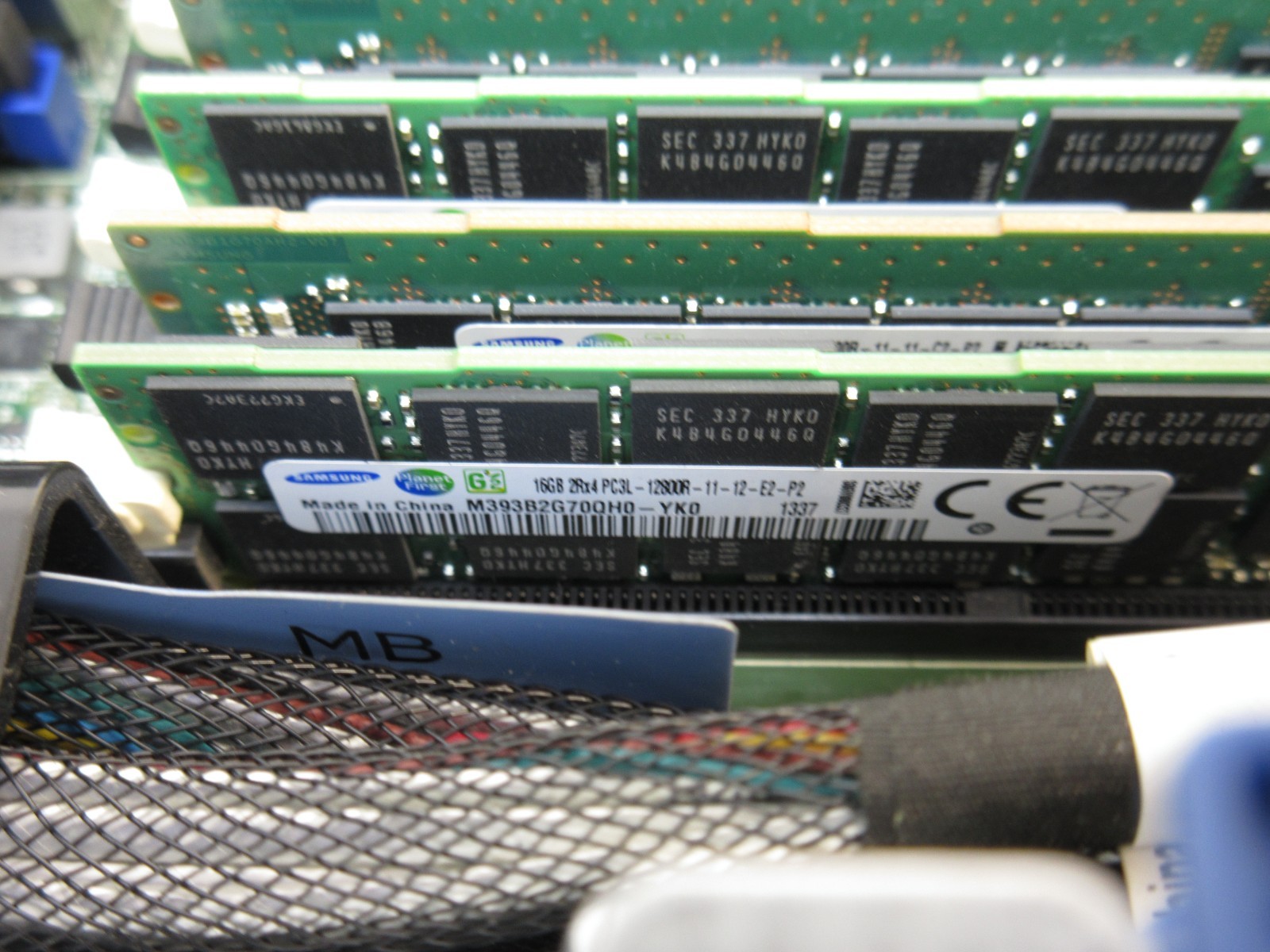 Dell PowerEdge OEMR XL R520 2x Xeon E5-2430 2.2Ghz, 144 GB RAM, Matrox G200eR2