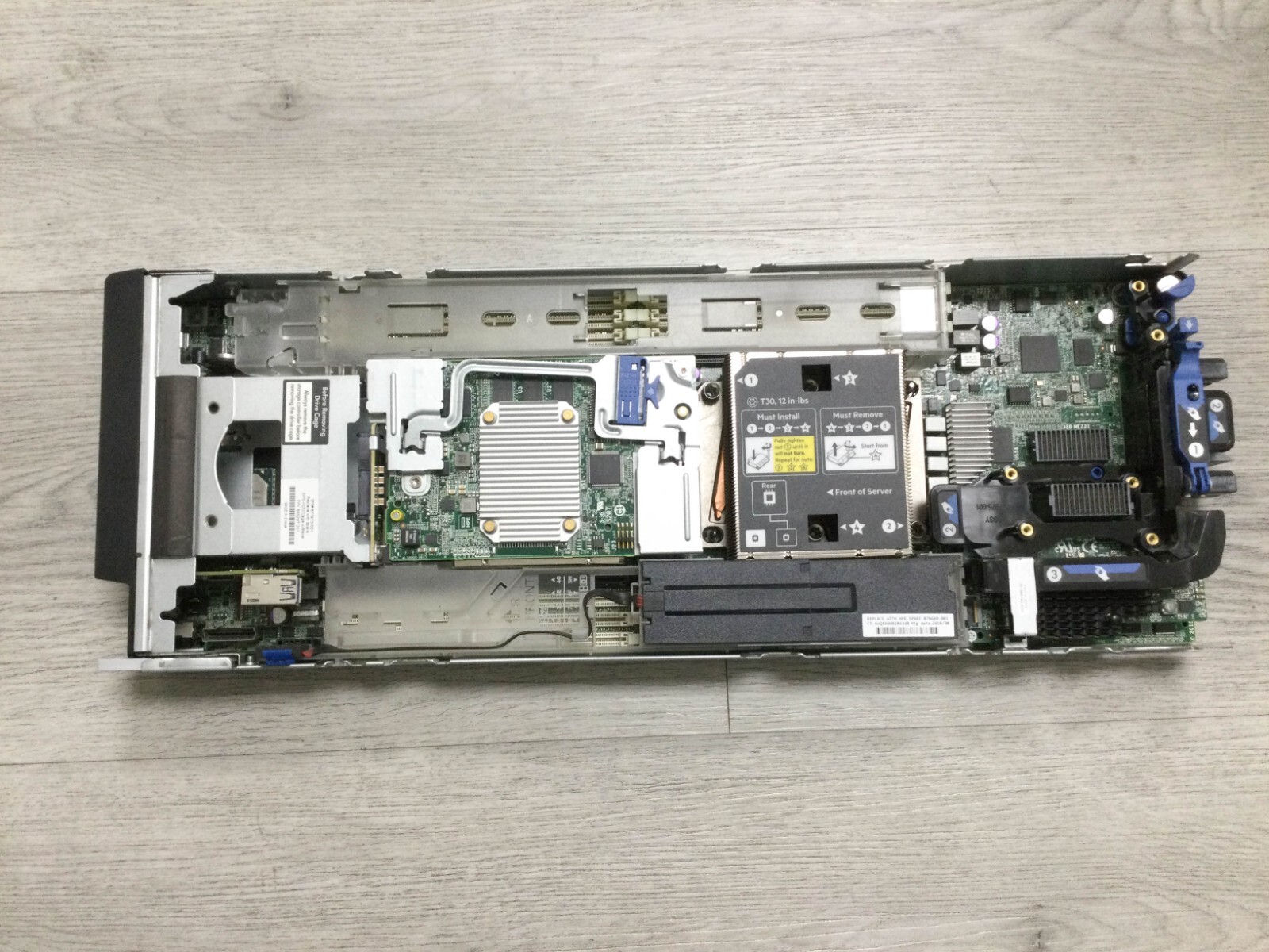 HPE PROLIANT BL460C GEN10 10GB/20GB FLEXIBLELOM CTO BLADE SERVER 863442-B21