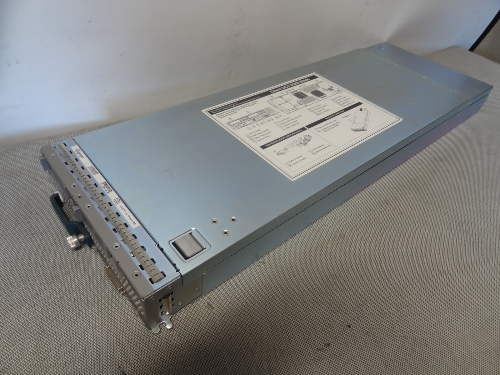 Cisco USC-B200 Blade Server 2 X E5649 CPU 48GB RAM, 2 x 146GB HDD #160