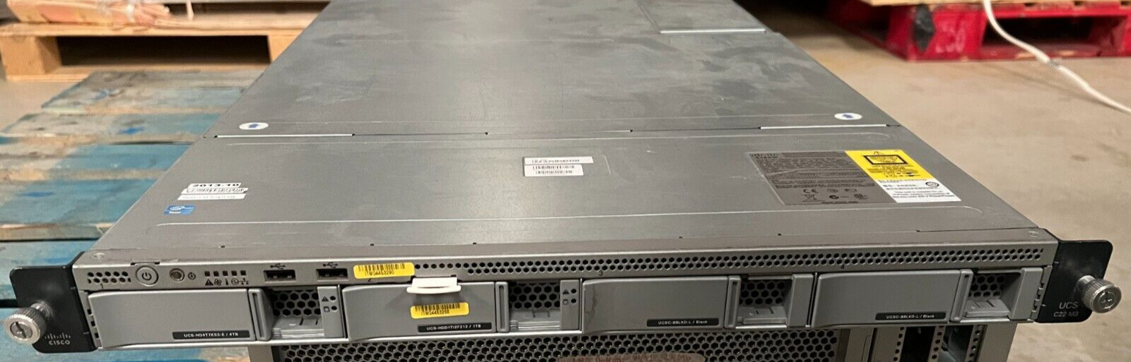 Cisco UCSC-C22-M3 4-bay Server w/ Quad Core E5-2403 @1.8GHz , 48GB, 650W PSU
