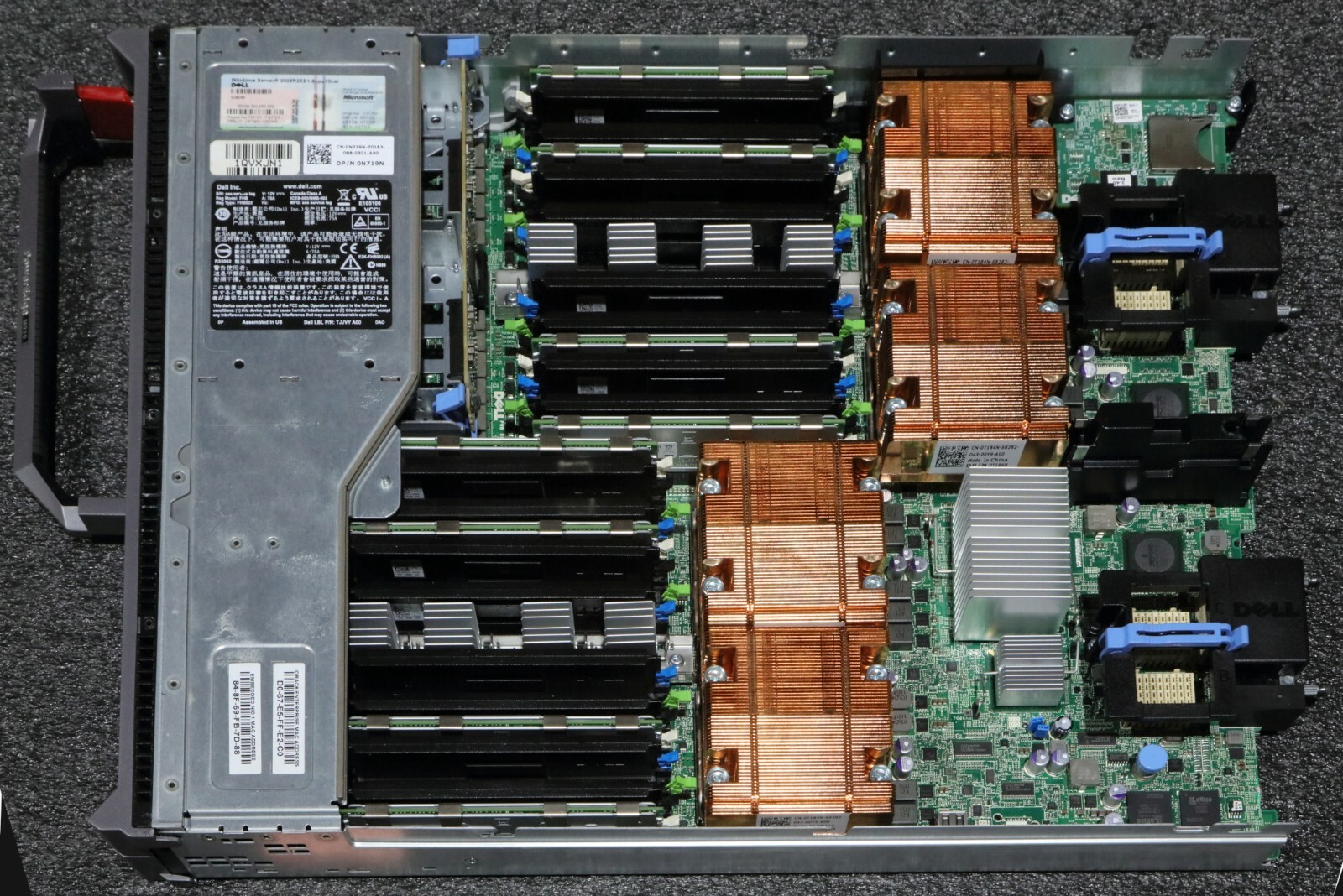 Dell PowerEdge M1000e – Includes: 8 EA M910 Blades – 232 Xenon Cores – 1 TB RAM