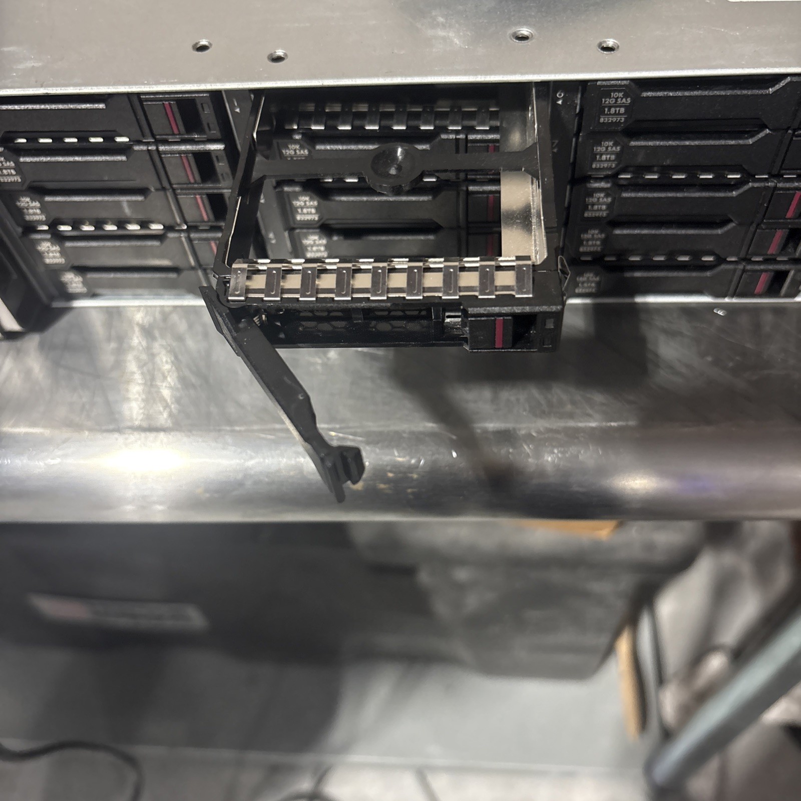 HPE Storage StoreVirtual 3000 No HDD G3J45-63001 With Caddies