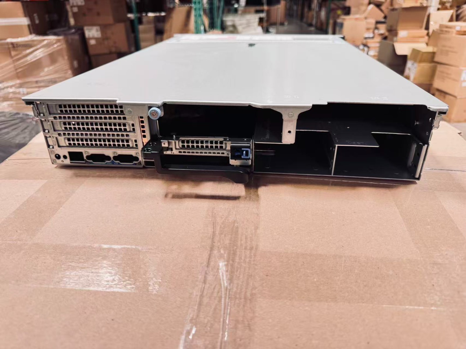 DELL EMC POWEREDGE SERVER R740 8 Bay CHASSIS W/ SHROUD Fan Enclosure PY90Y 4R45W