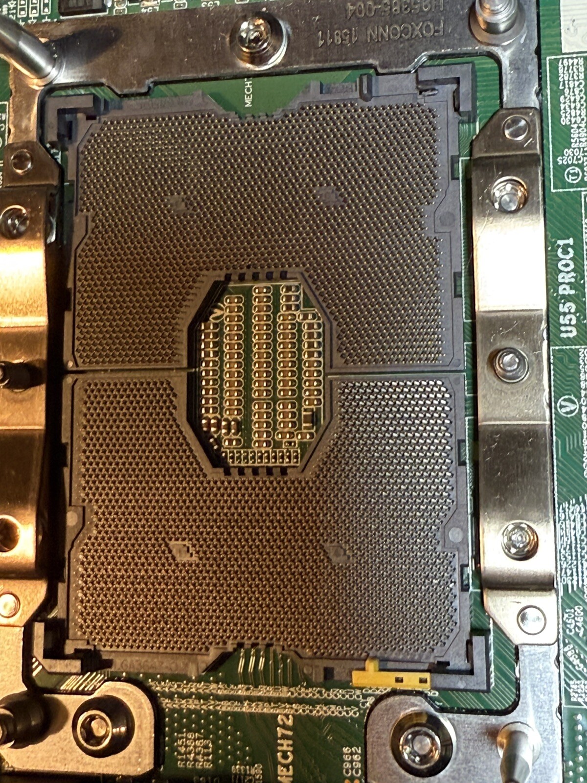 HPE 863442-B21 ProLiant BL460C Gen10 10GB/20GB FLB CTO BLADE SERVER