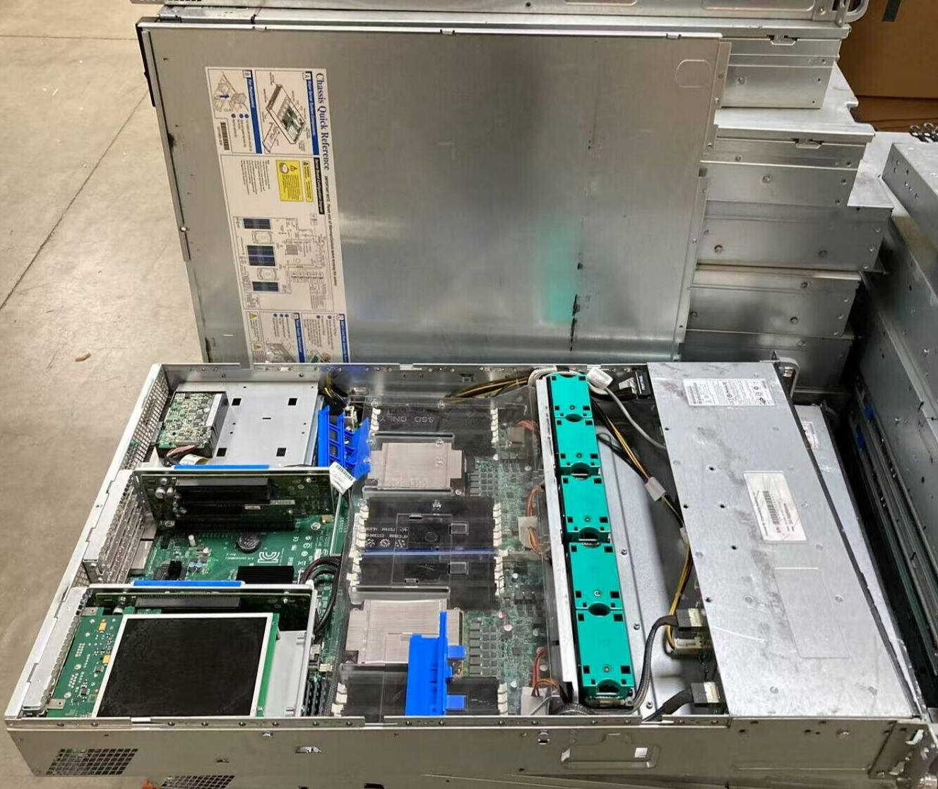 R2208WT2YS Intel 2U Server Barebones System Chassis w/ 2x 750W PSU + Fans