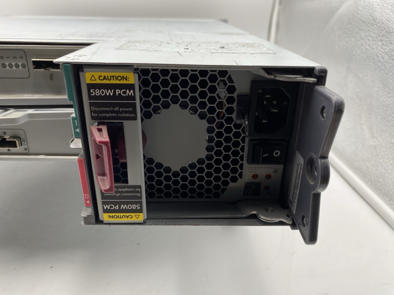 HP 3PARA-ST1111 2U 24-Bay 2.5″ SAS Storage Array No HDD’s