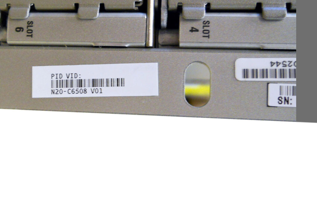CISCO UCS 5108 Blade Server Chassis