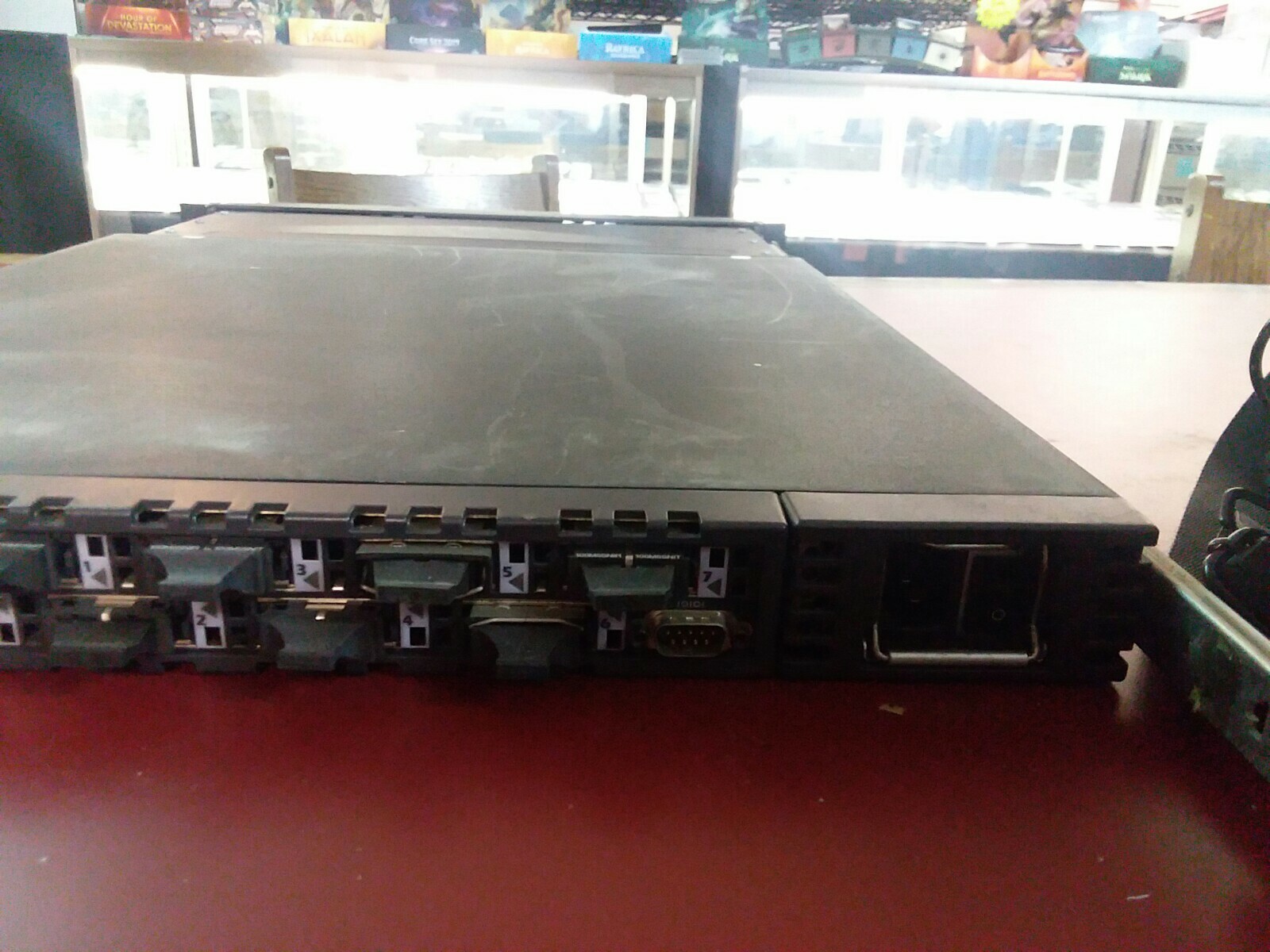 DELL POWERVAULT 51F 8 PORT FC Fiber/fibre SWITCH 8p