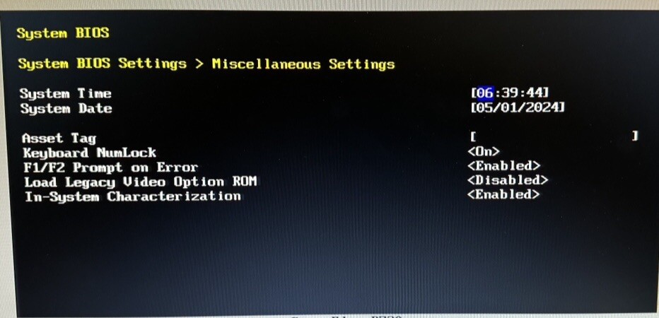 Dell Poweredge R730 / 2X Intel E5-2697 V3 / No memory NO OS Perc H730P