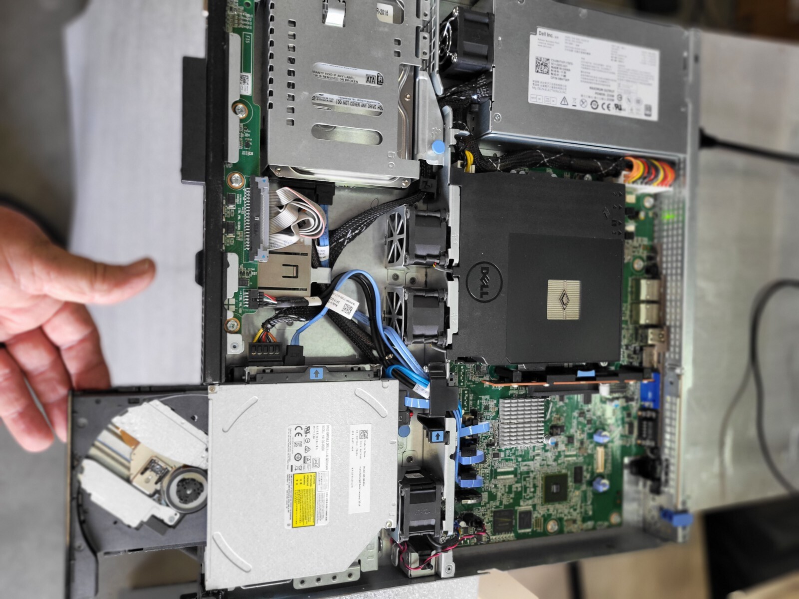 *UNTESTED* Dell PowerEdge R220 Xeon E3-1231v3 3.4GHz / 8GB RAM / 500GB SATA