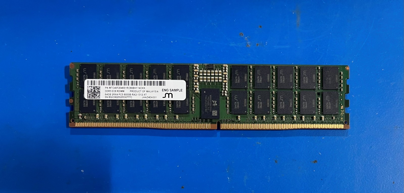MTC40F2046S1RC80BHY Micron 64GB DDR5 RDIMM (Engineering Sample)
