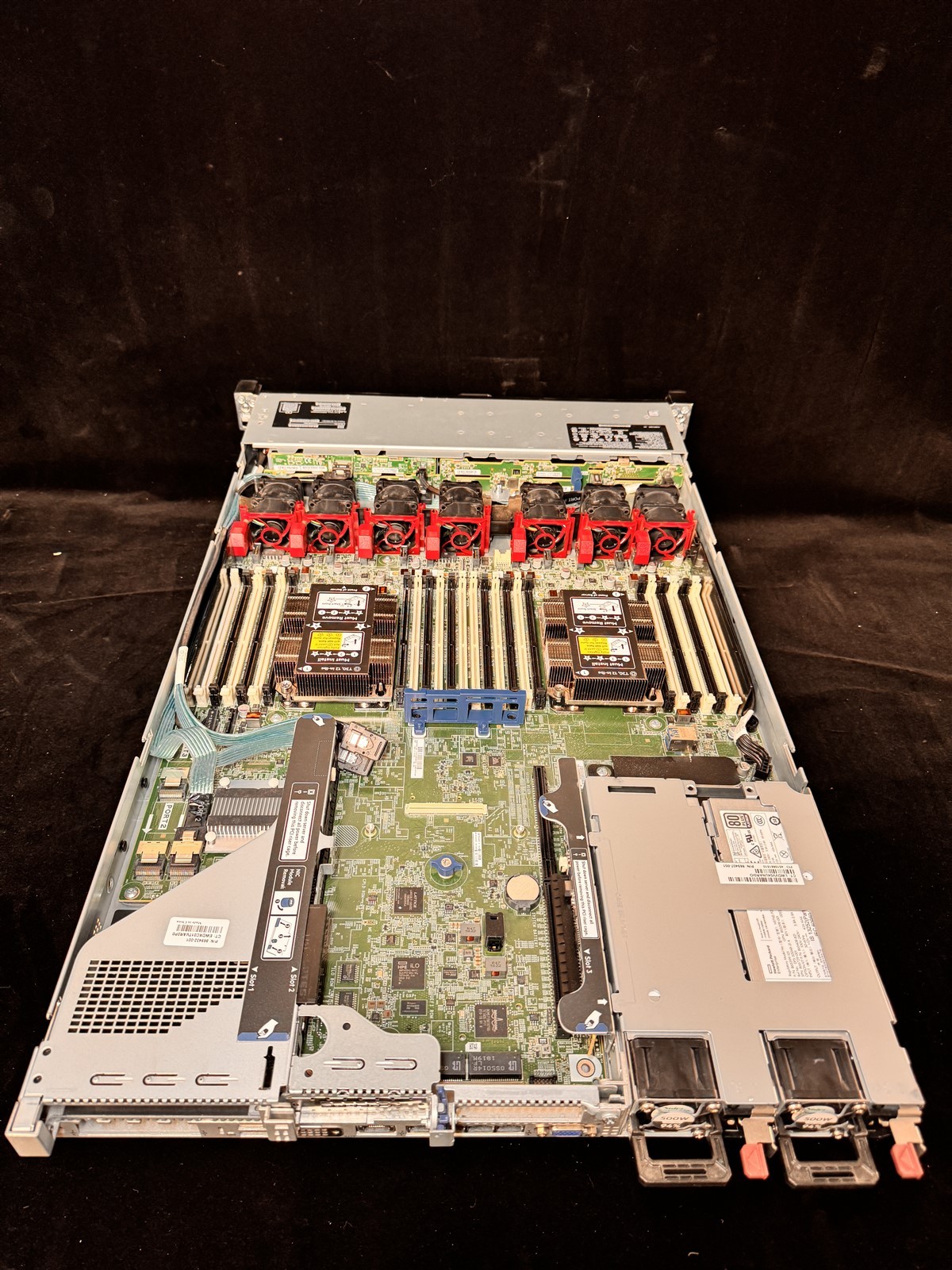 HPE ProLiant DL360 Gen10 8SFF 2x Platinum 8268 48C 64GB 1x Tray No HDD/RAID