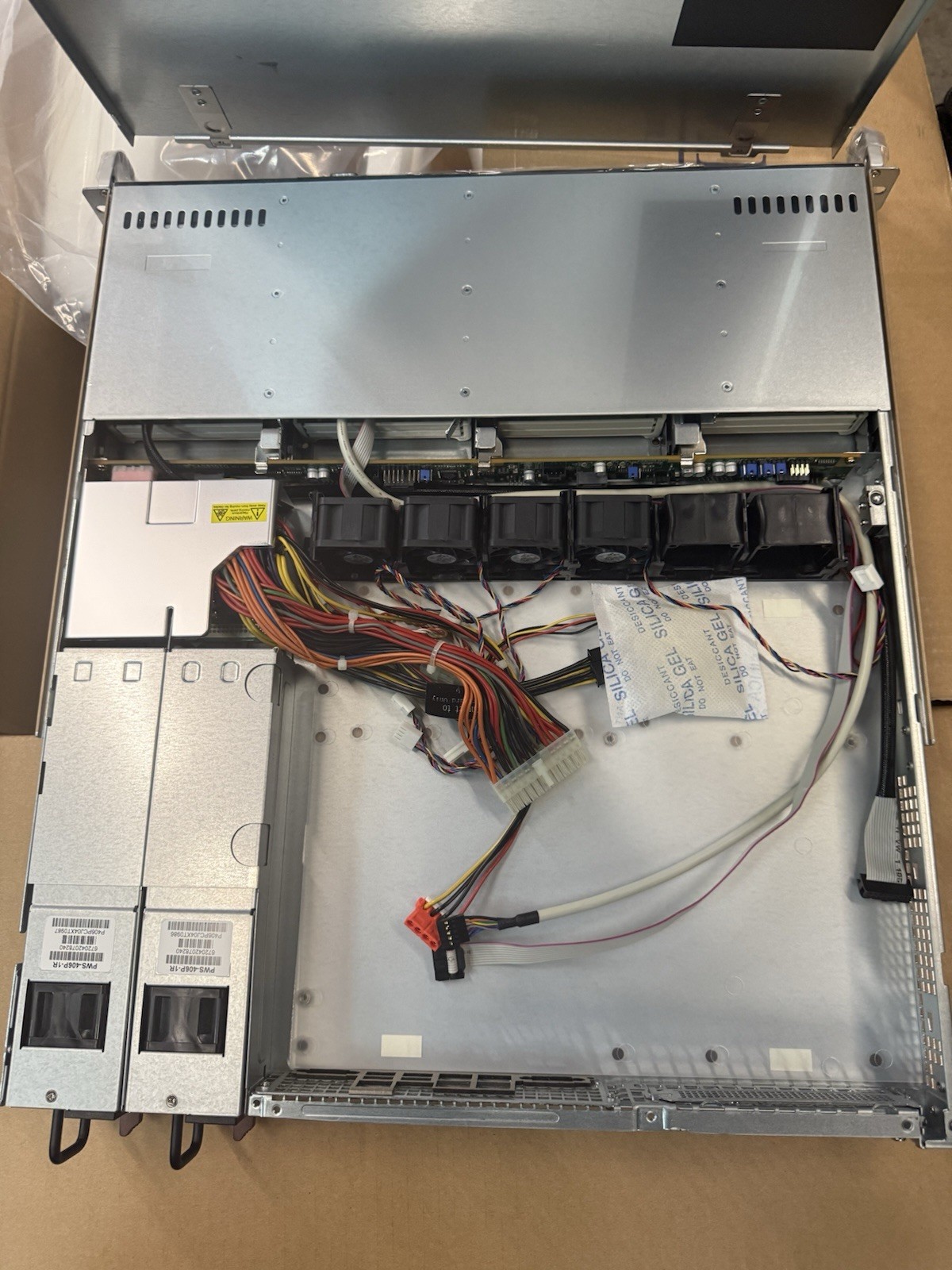 SuperMicro CSE-813M Server Chassis W/ Power Supply / Cables / Track