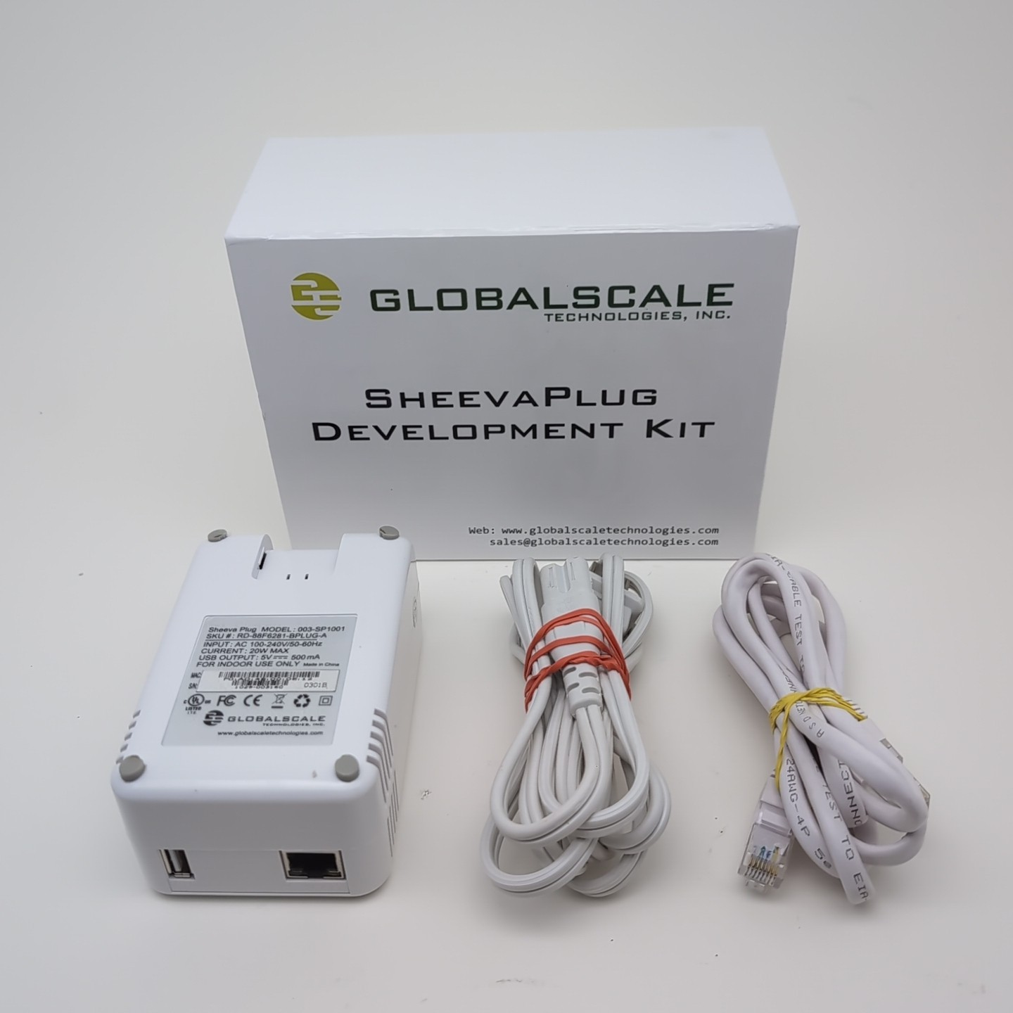 SheevaPlug Development Kit Plug & Cables 003-SP1001 Globalscale