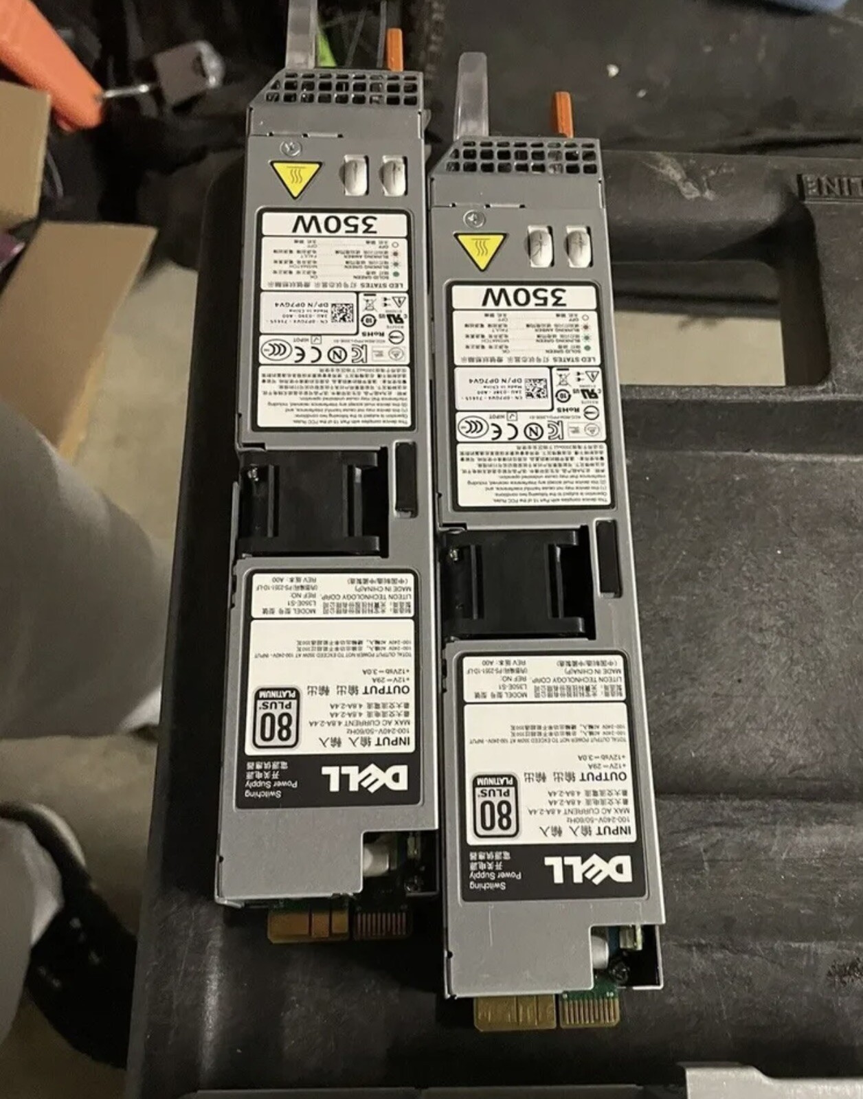 DELL POWEREDGE R320 2x PSU, 8GB Ram, 2x 146 GB SAS HDD, 1X Intel Xeon E5-2430