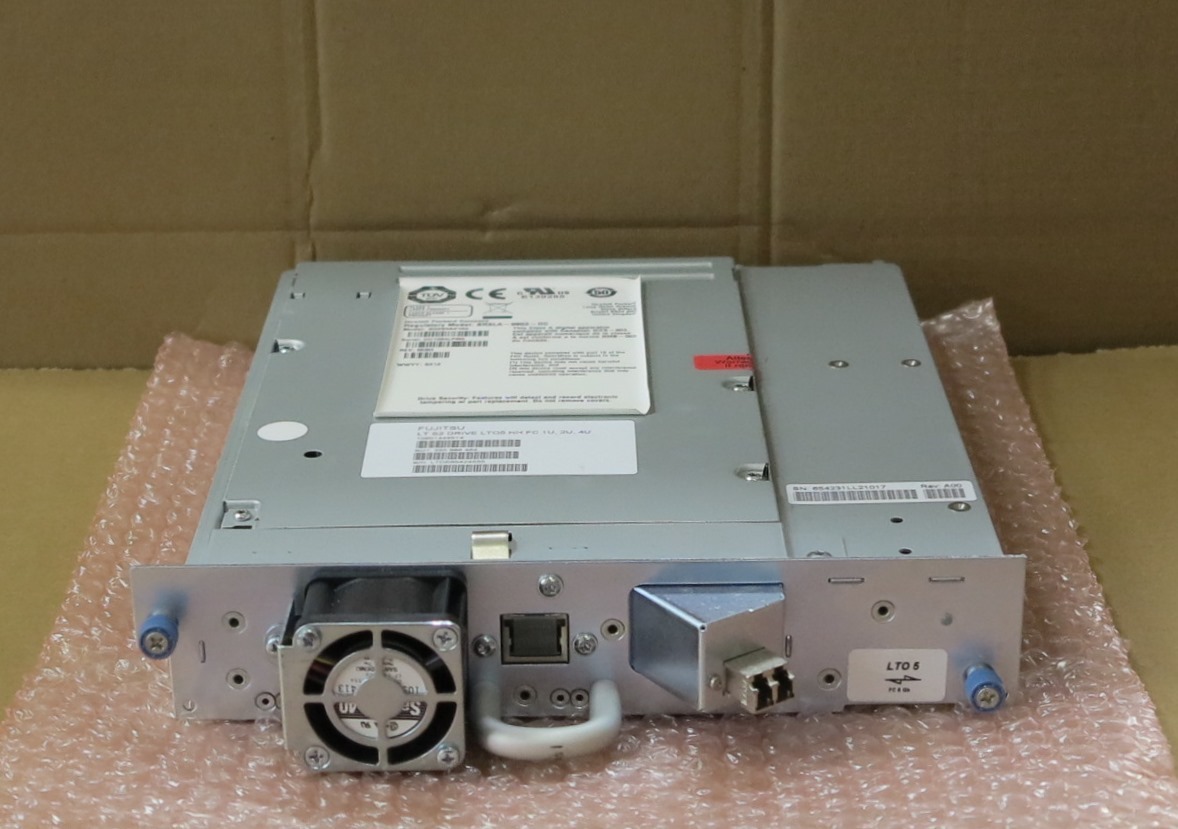 Fujitsu ETERNUS Ultrium LTO5 FC Tape Drive 10601448514 LT20 S2 LT40 S2 LT60 S2