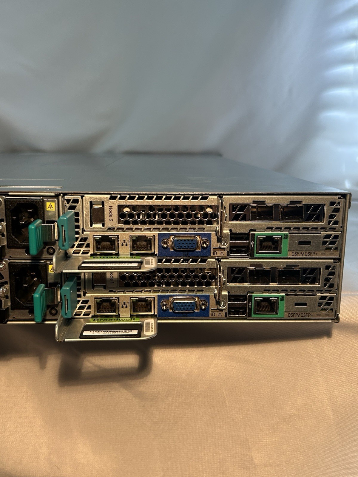 Cohesity C2505-SFP-BASE-4 4-Node S2600T SAS w/ 6 x8TB Drives 256GB RAM 8xE5-2620
