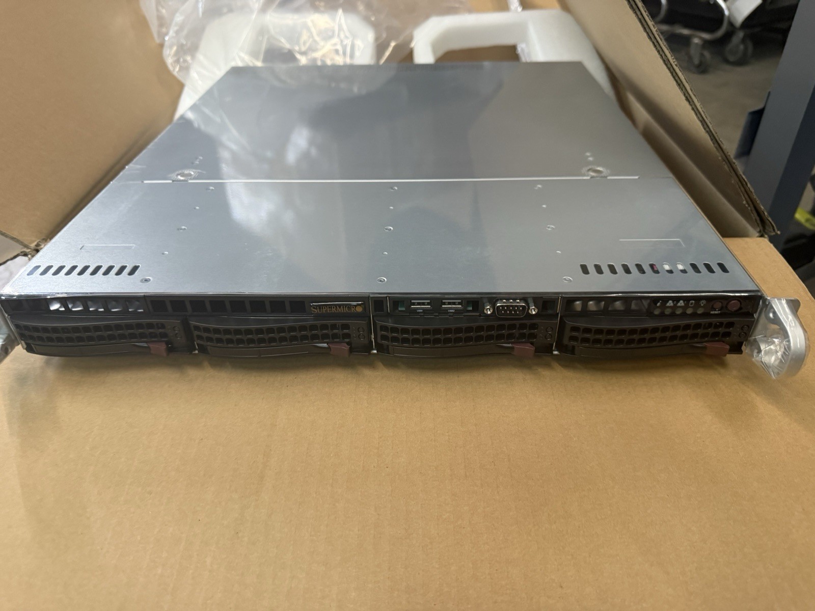 SuperMicro CSE-813M Server Chassis W/ Power Supply / Cables / Track