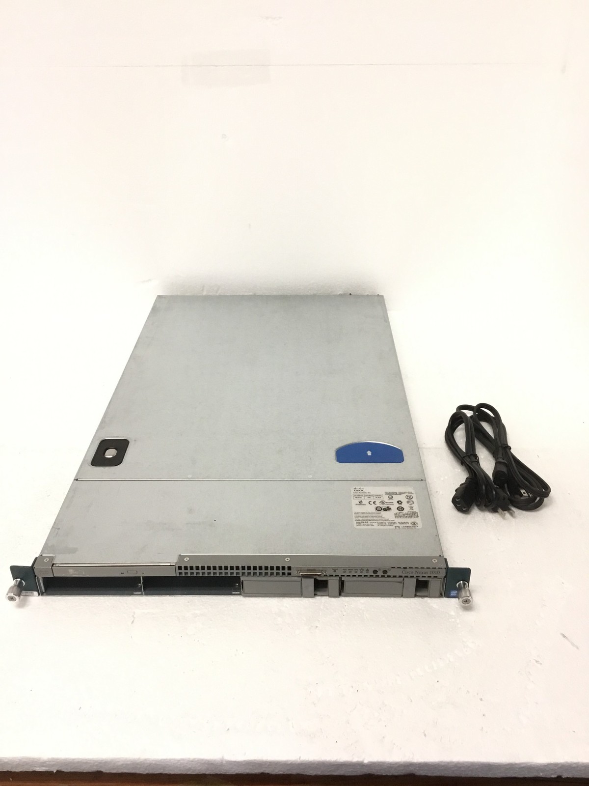 Cisco UCS C200 M2 Nexus 1010 Server 2×X5650 98GB RAM w/ Caddies & Adapters