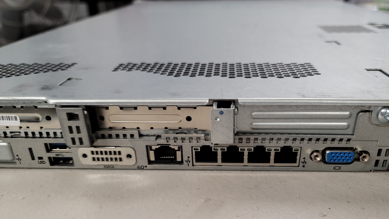 HPE Proliant Server DL360 Gen9; 2P E5-2620v3; 64GB; 2x300GB SAS HDD’s