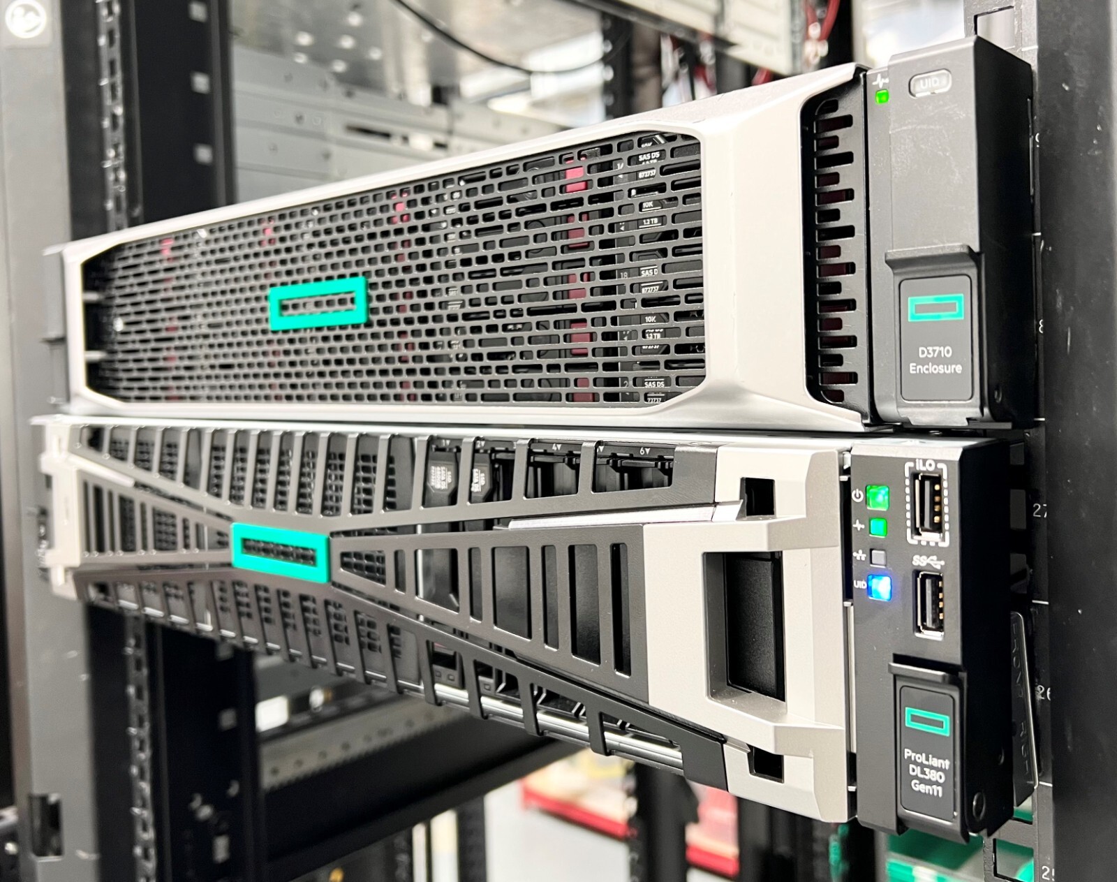 HPE DL380 Gen11 64-Cores 256GB RAM & D3710 48TB All Flash SSD DAS Solution