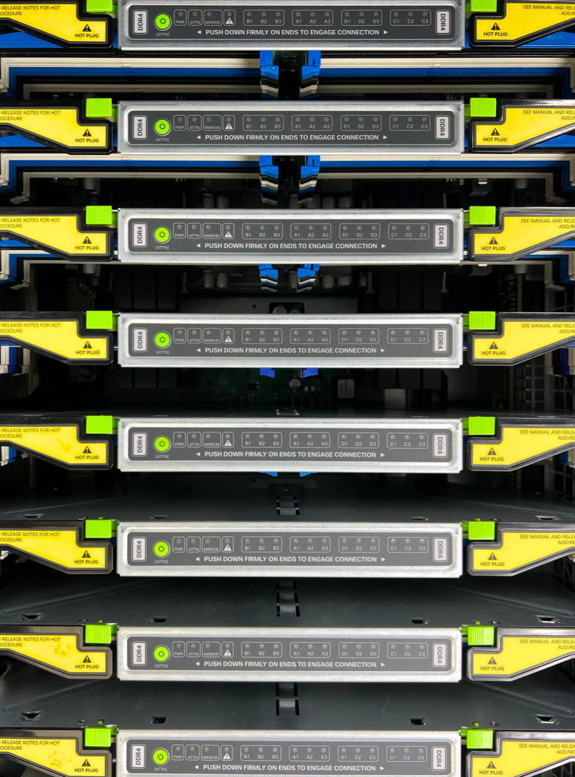 Cisco UCS UCSC-C460-M4 12SFF Server – 4x E7-4820 v3 4x 1.2TB, 4x 300GB, 4x PSU