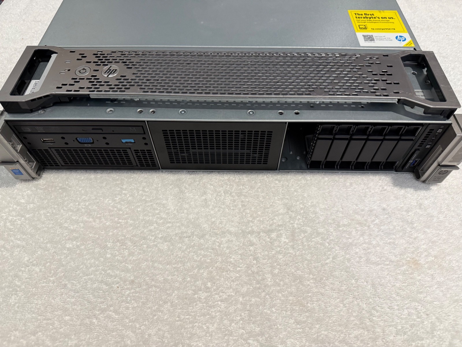 HPE ProLiant DL380 Gen9 2U Server E5-2620v3 6C/12T 16GB RAM P440ar 8SFF Rails
