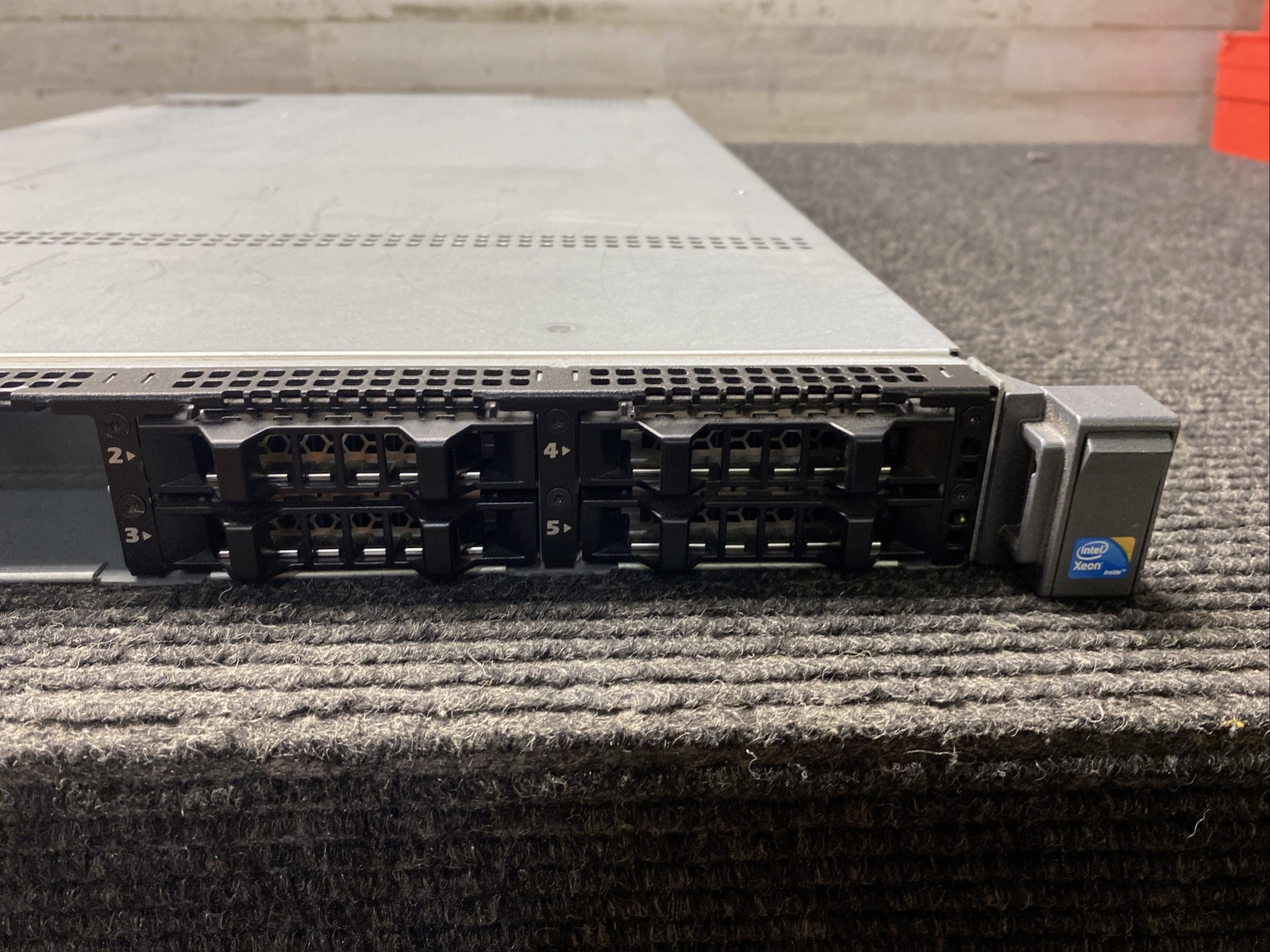 *FOR PARTS* Dell E01S PowerEdge Server, Intel Xeon