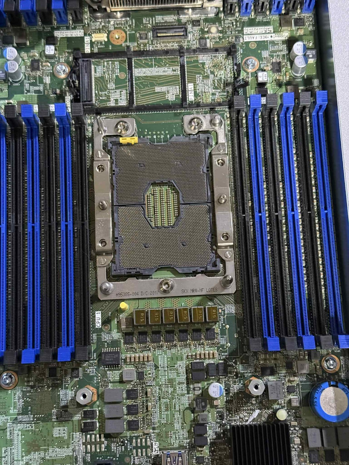 Cisco UCSB-5108-AC2 6RU Blade Server Chassis 4PS 8 FANS 8x UCS B200 B5 Blades