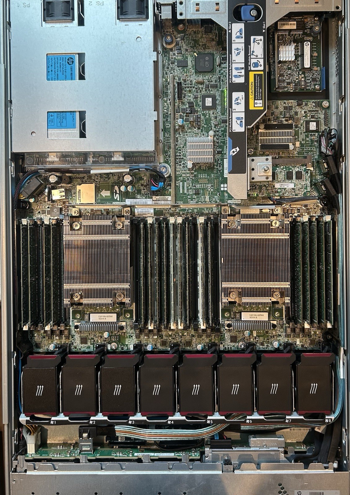 HP ProLiant DL360p Gen8 2x Intel Xeon E5-2609 2.4GHz 80GB RAM NO HDD