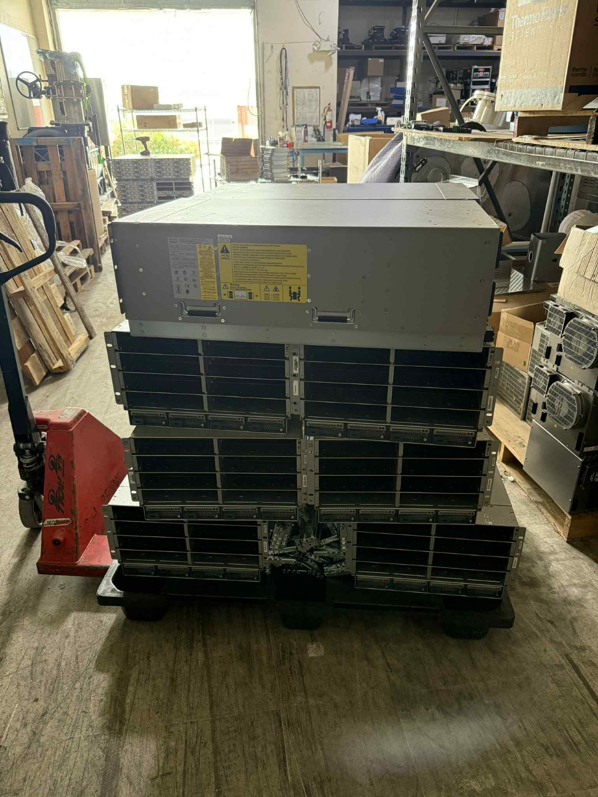 Lot 8 Cisco UCSB-5108-AC2 6RU Blade Server Chassis 4PS 8 FANS BAREBONE