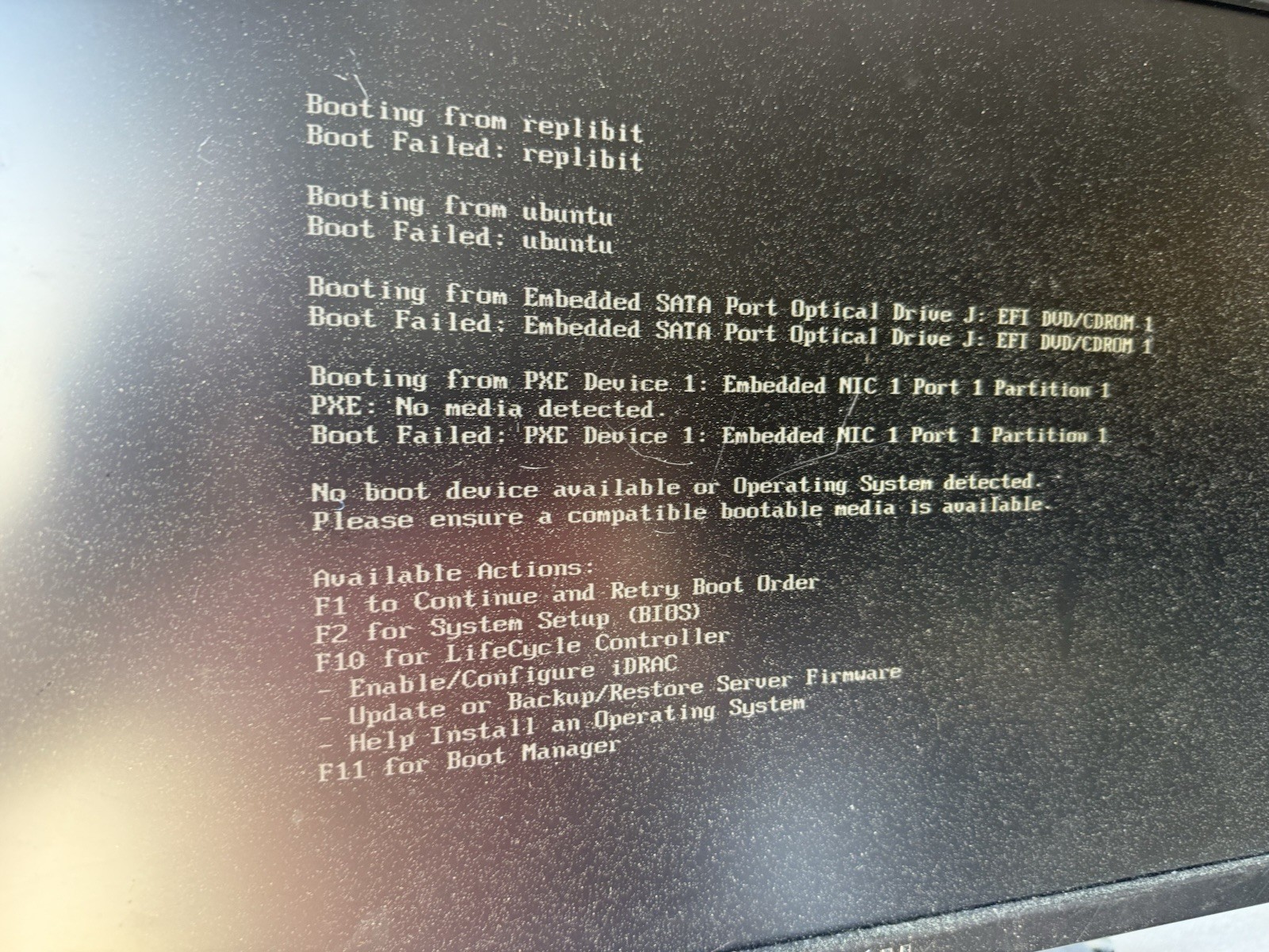 Dell PowerEdge R530 1x Xeon E5-2630L V4 @ 1.80 GHz 32 GB RAM 7.5TB HDD’s No OS
