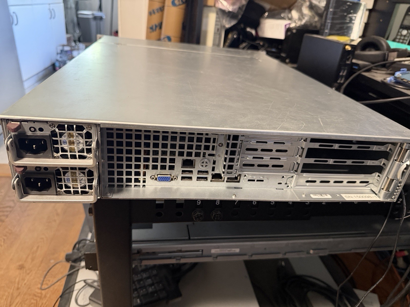 SuperMicro X11DDW-NT 2x Gold 6126 Avago 3108 Controller 16 bay 2.5 server