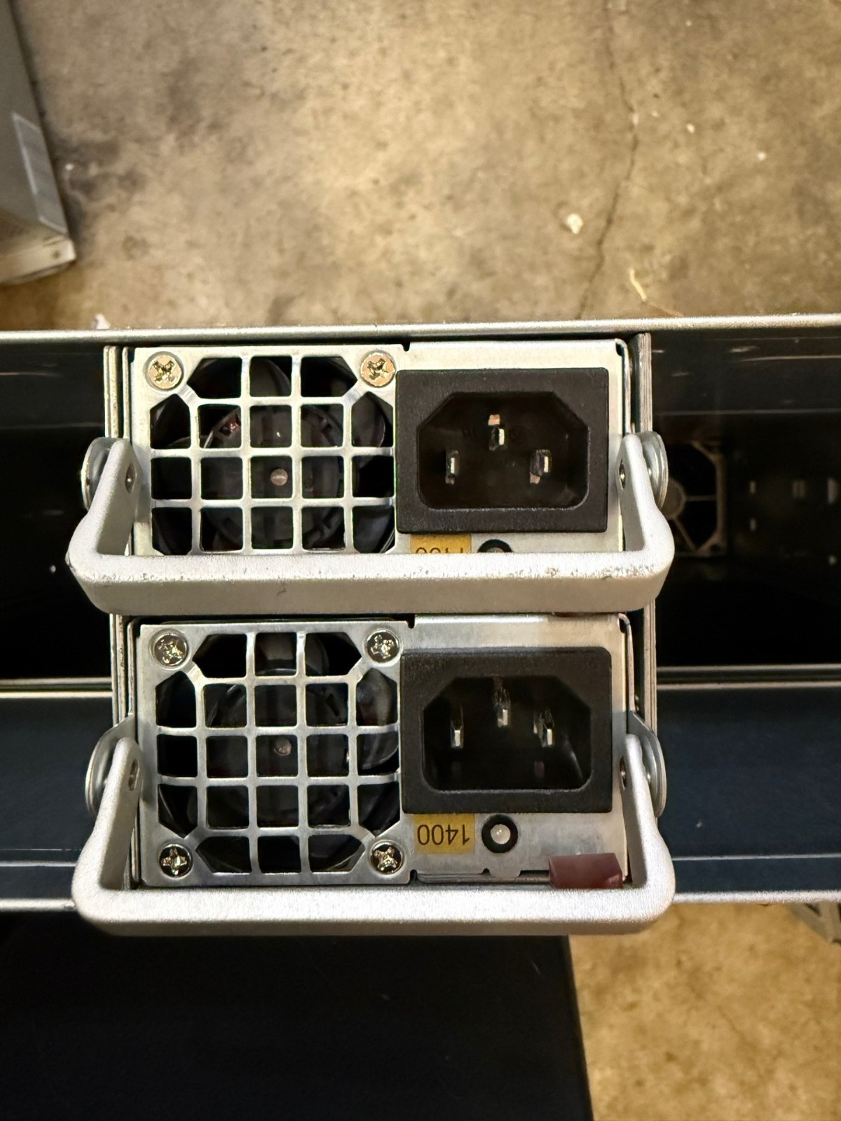 AS IS READ DESCRIP. Supermicro SuperServer 6026TT-HIBQRF 12-Bay 4x X8DTT-HIBQF