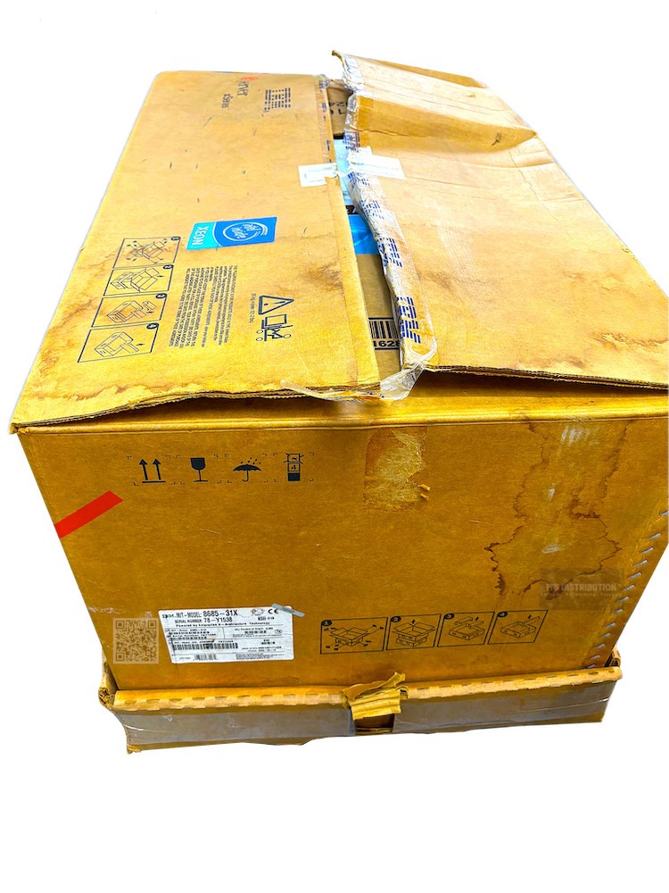 868531X I Open Box IBM eServer xSeries 255 Xeon MP 1.6GHz/400MHz Tower Server