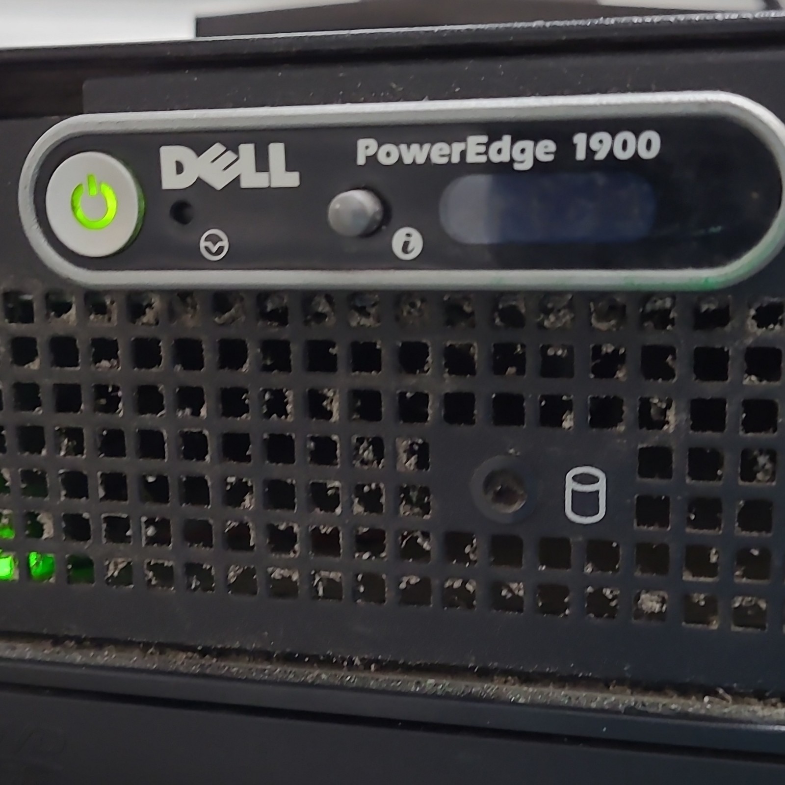 Dell PowerEdge 1900 Tower Server ECM01 PowerEdge Series Computer Server
