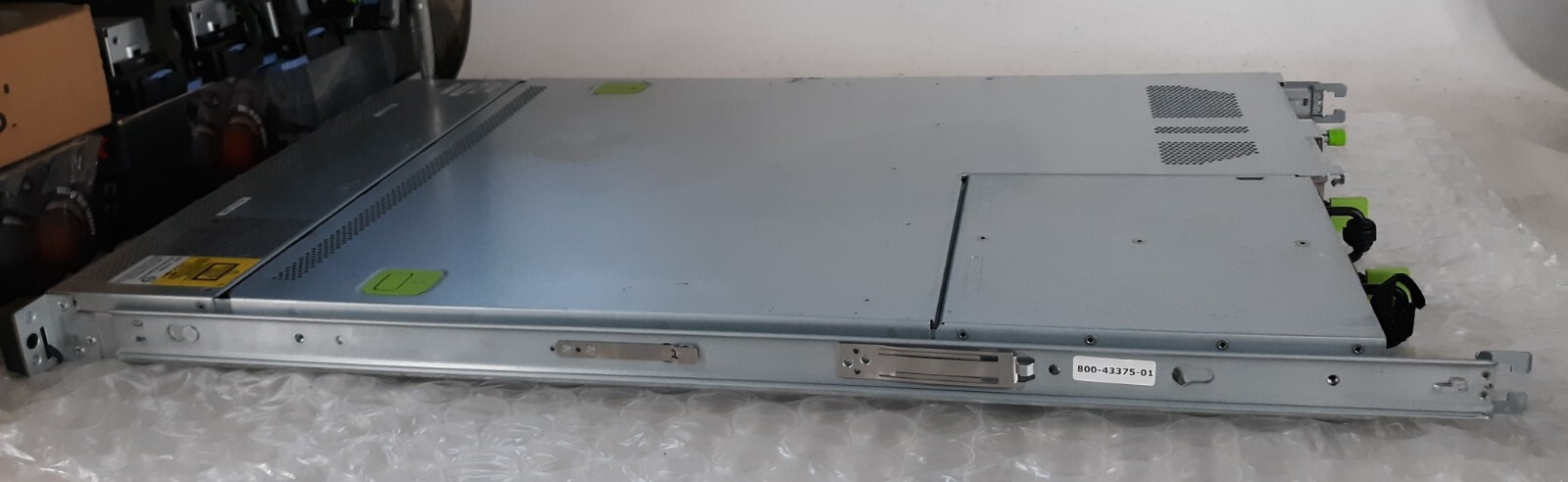 Cisco UCSC-C220-M3SBE Server Intel Xeon E5-2609 NO RAM HDD w/ 2x 650w PSU