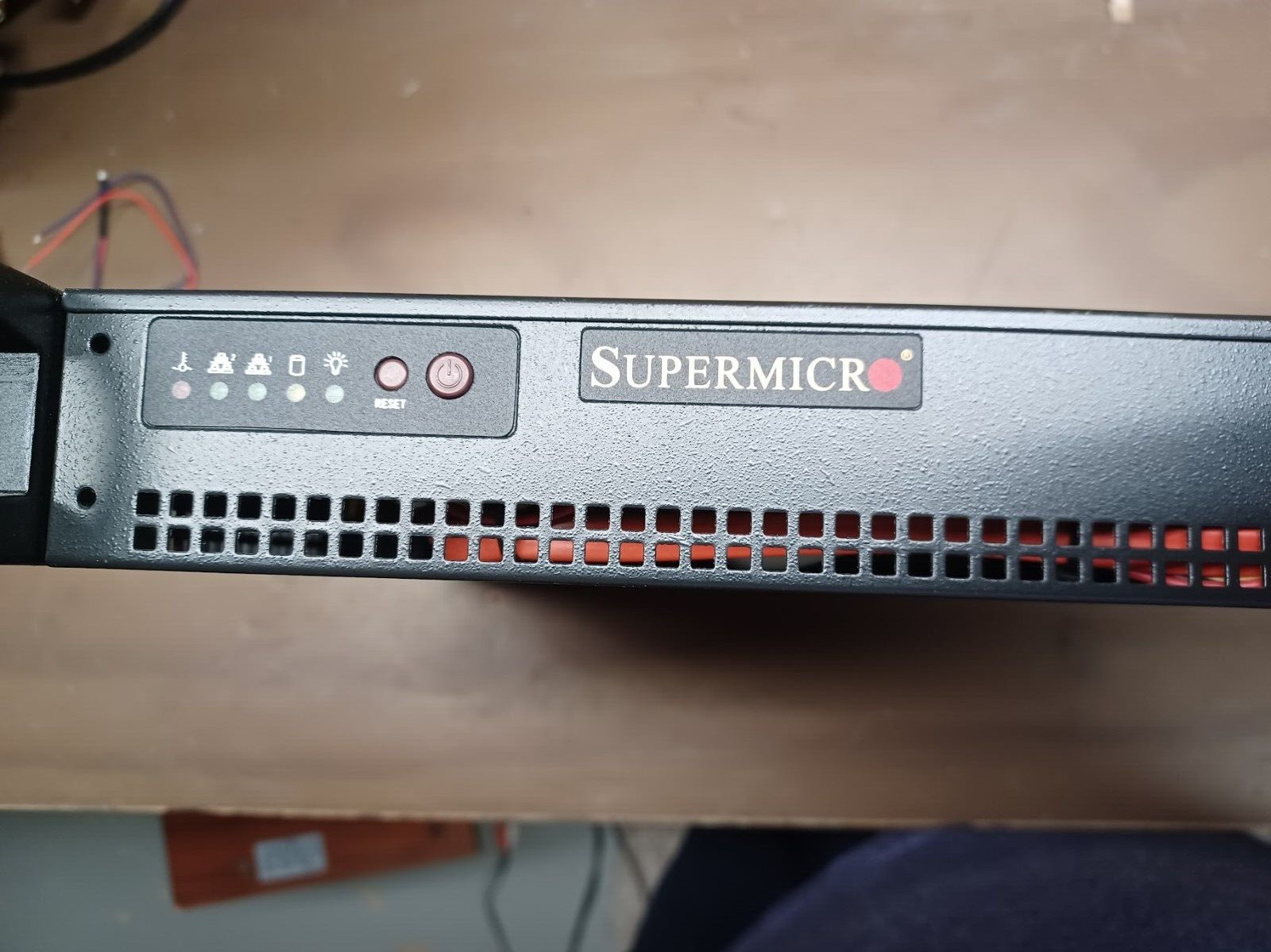 SUPERMICRO RACK SERVER 502-2 Interl Atom 330 1.6Ghz 4Gb Memory NO HDD