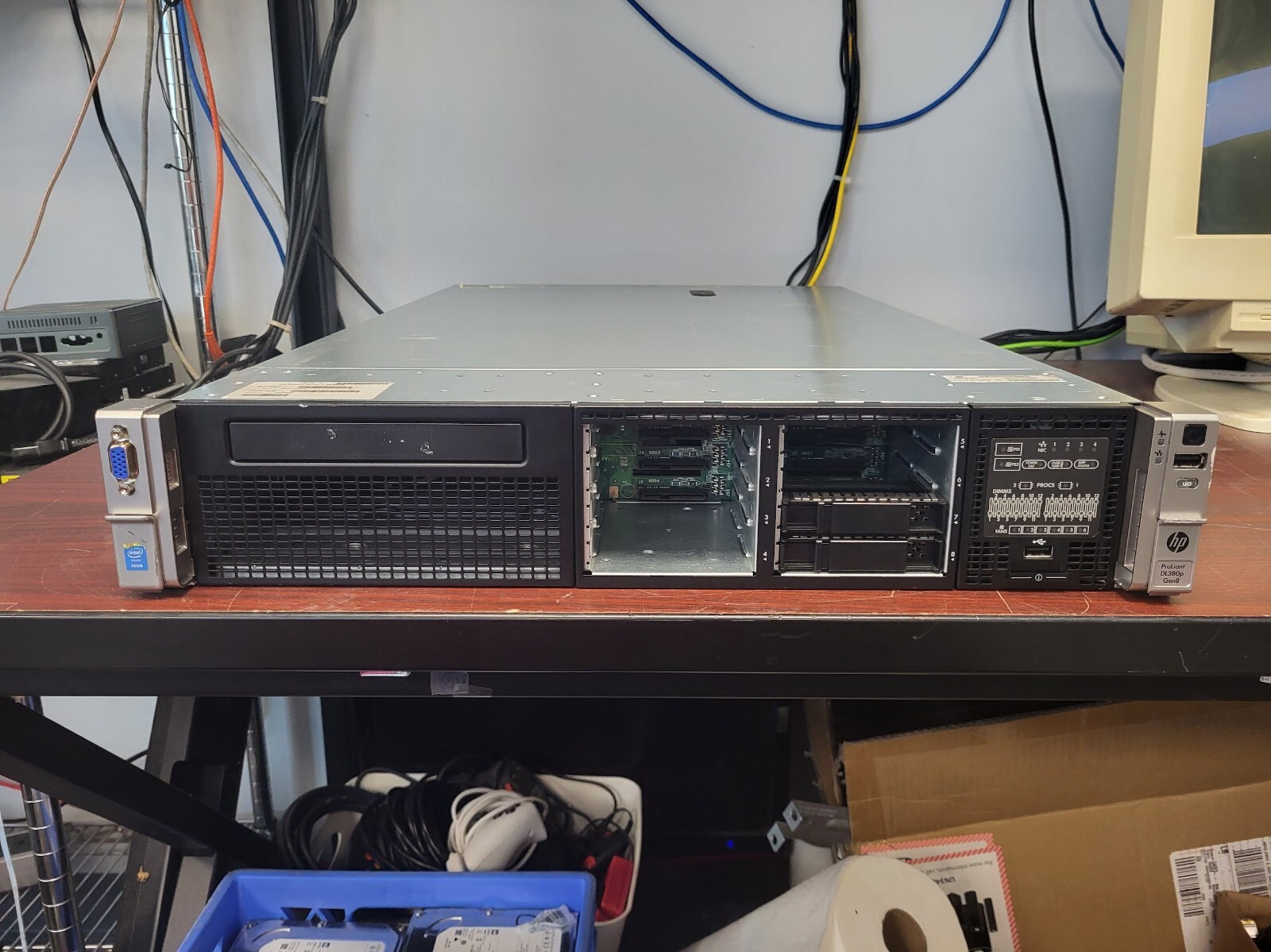 HP Proliant Dl380P Gen8 Xeon E5-2620V2 6 Cores Server 16GB Ram No SDD/OS #73