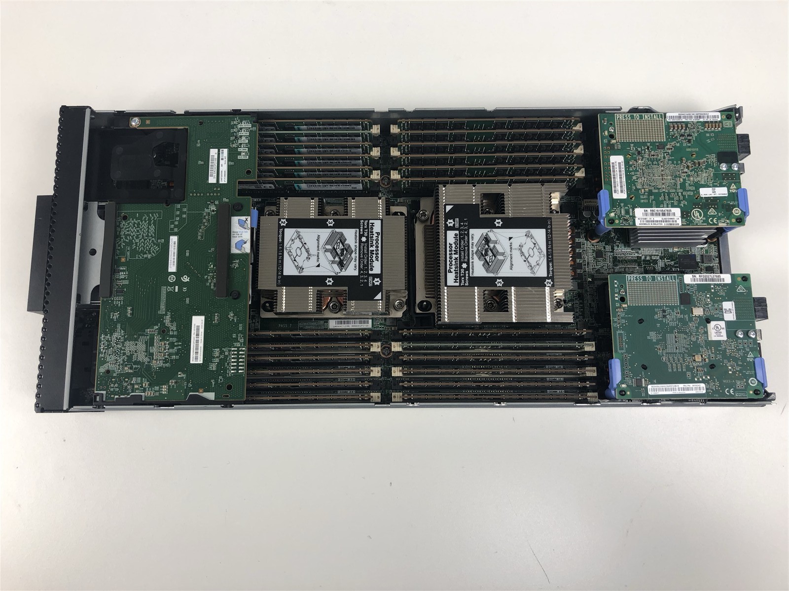 Lenovo ThinkSystem SN550: 2x Intel Xeon Gold 6128 3.4GHz – 1.5TB RAM – 2x240GB
