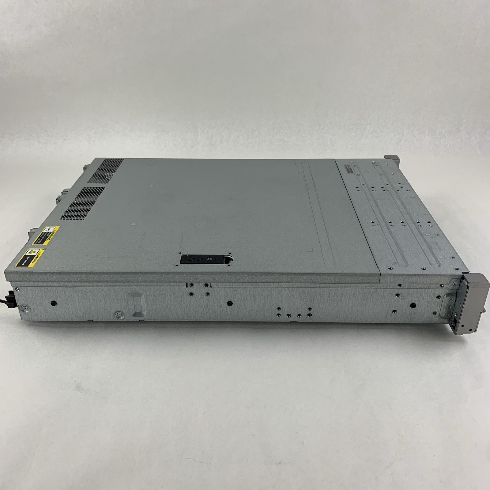 HP Proliant DL180 GEN9 2U 2.5″ Server 1x XEON E5-2609 V3 8 GB Ram No OS No HDD
