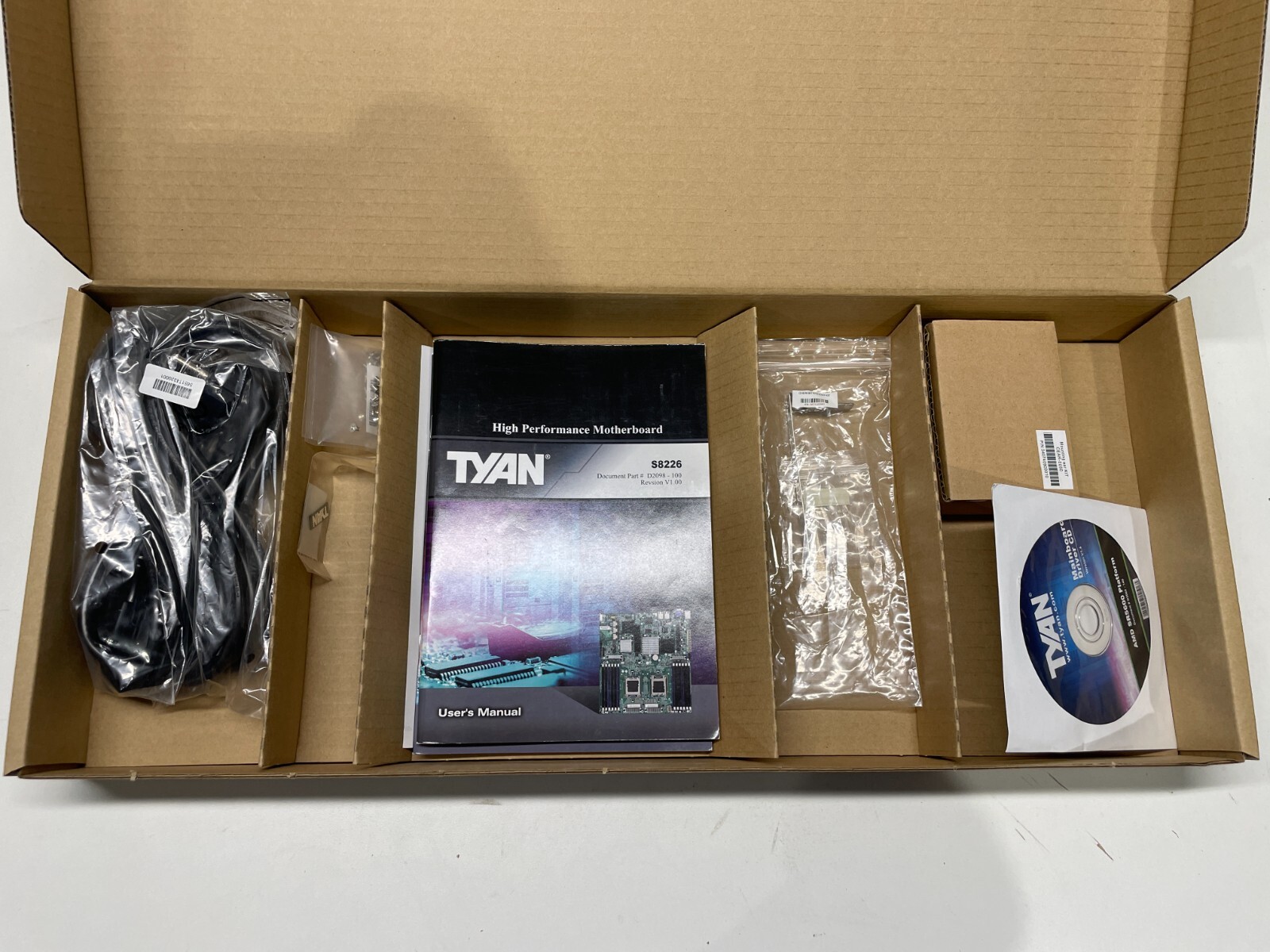 Tyan Intel 82574L U/RDDR3 and LV RDDR3 Barebone System