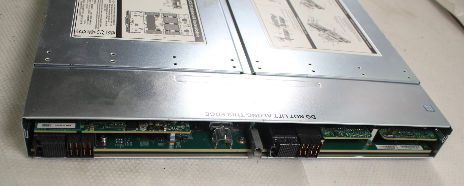 Cisco UCS EX M4 Scalable M4 Blade Server UCSB-EX-M4-2 V04 68-5704-04 No RAM, CPU