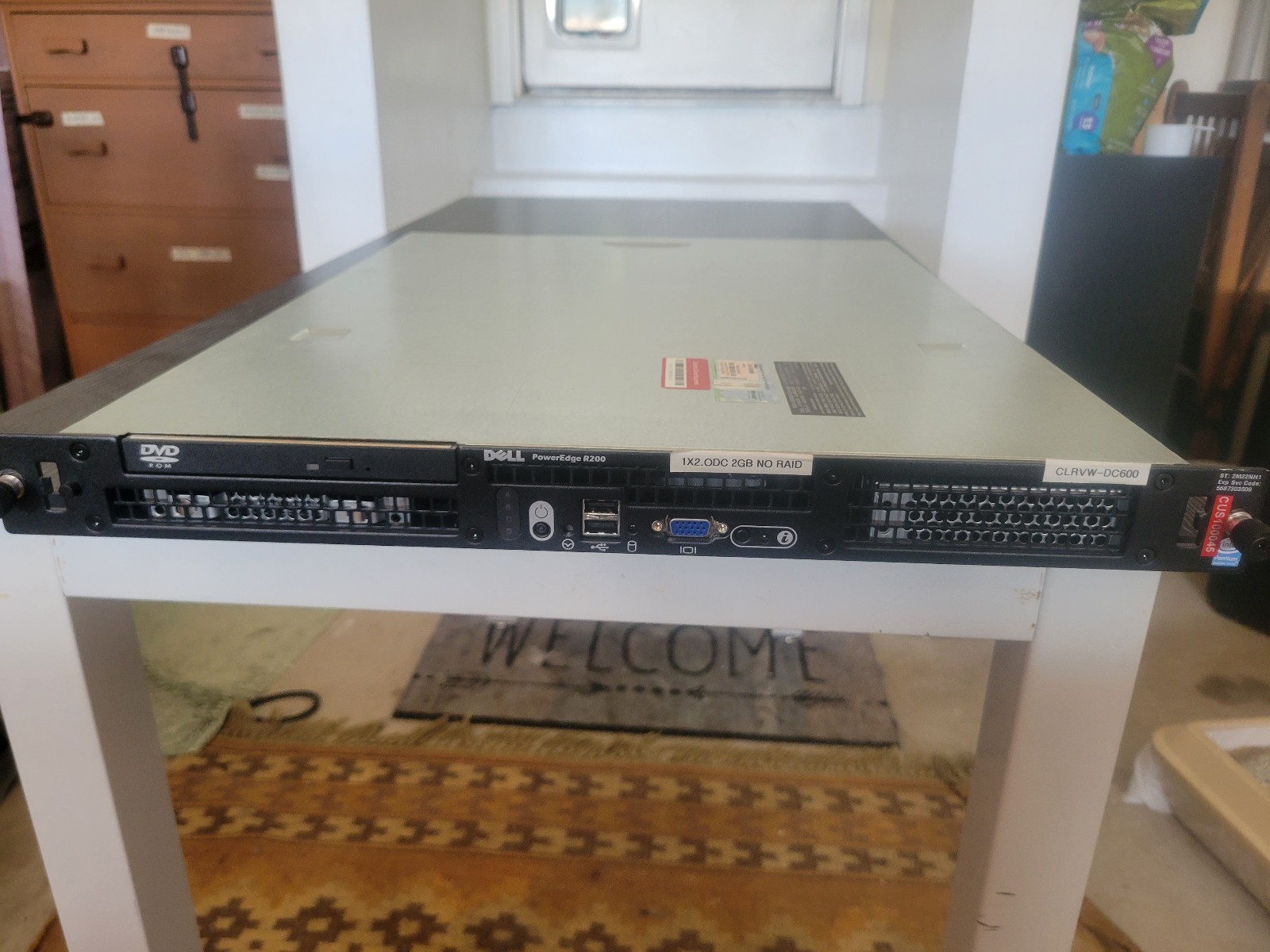 Dell PowerEdge R200 2 cores, 2.0 GHz, 2 GB RAM, no drive
