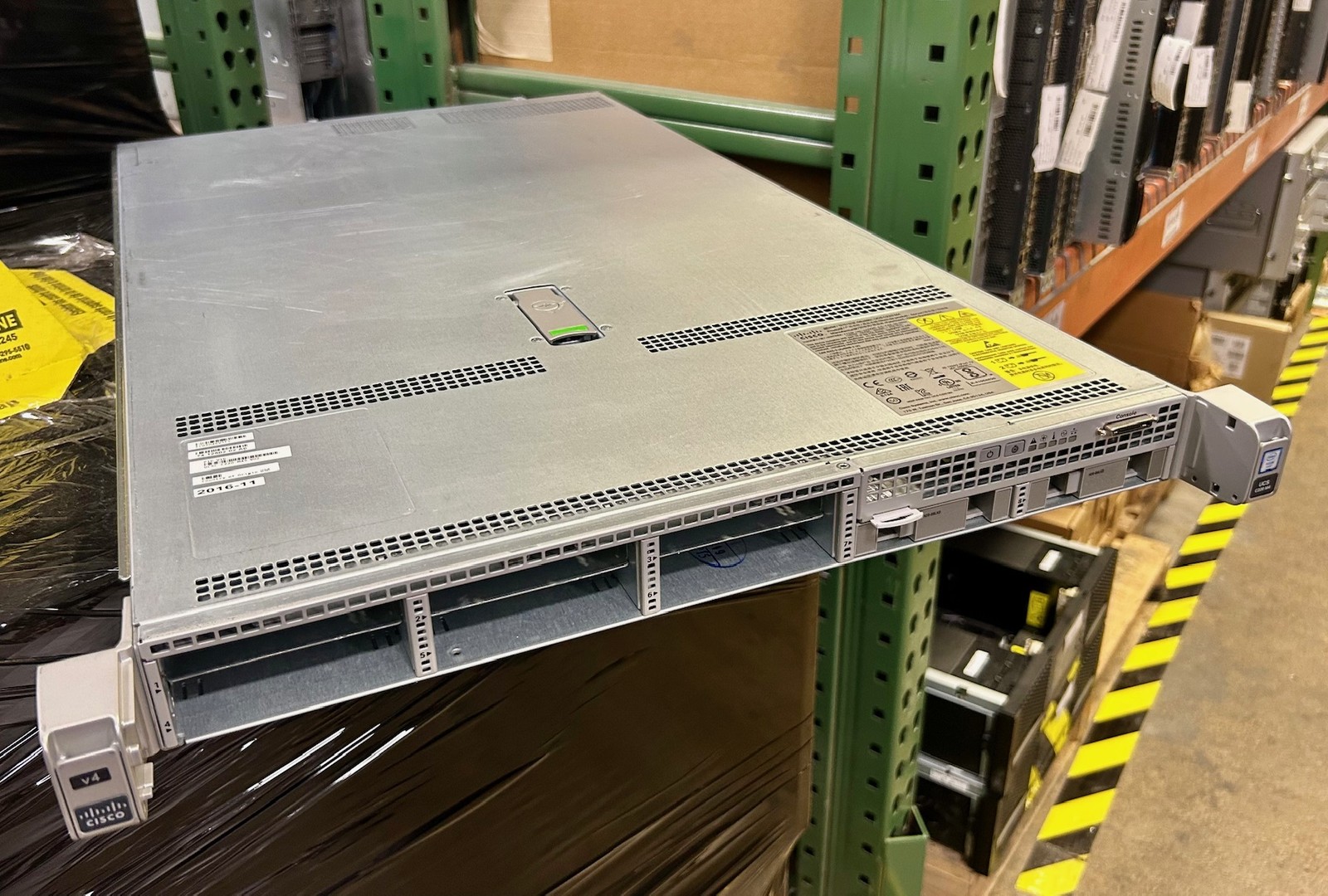 Cisco UCSC-C220-M4S UCS C220 M4 Server