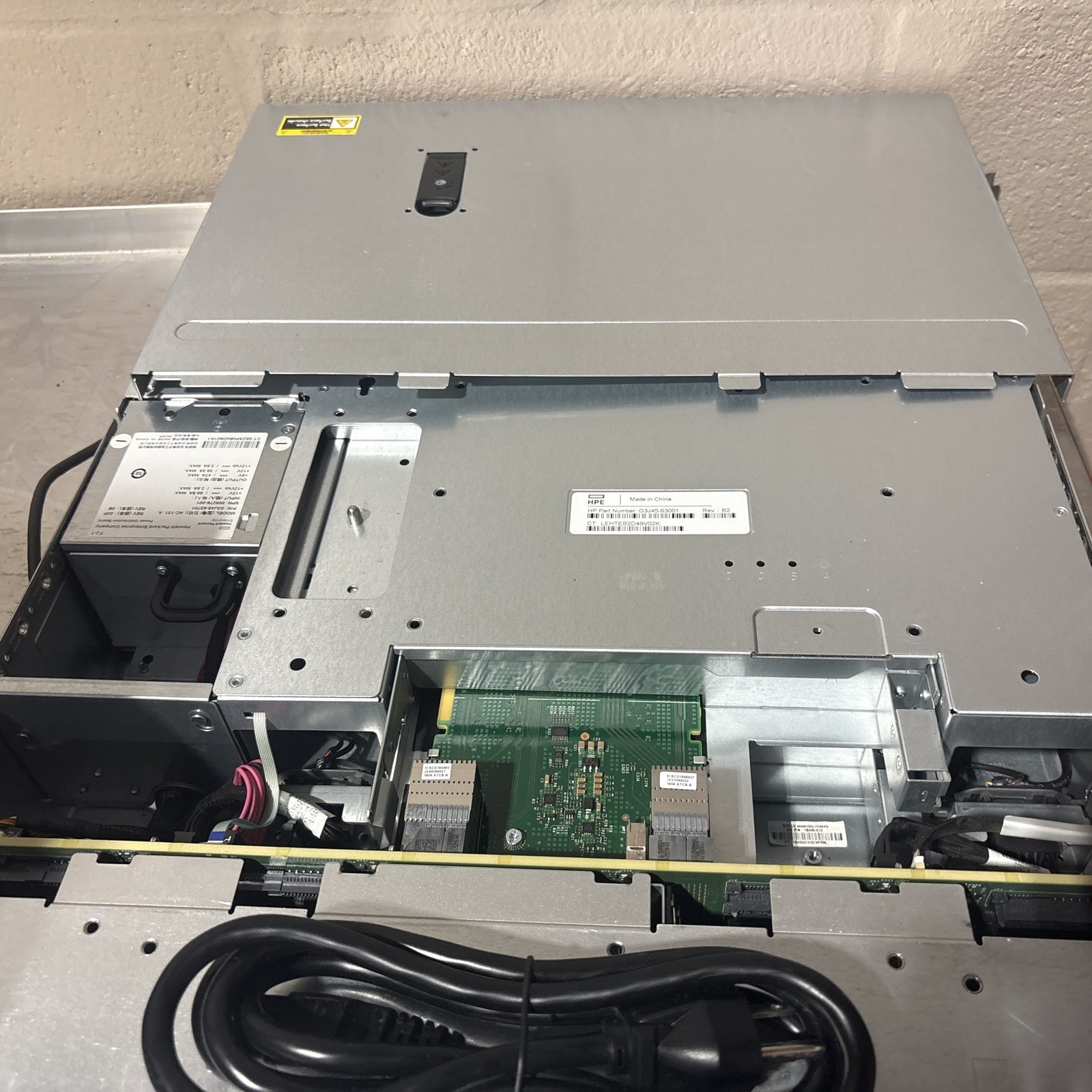 HPE Storage StoreVirtual 3000 No HDD G3J45-63001 With Caddies